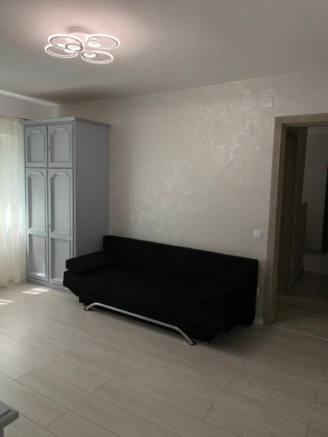 Apartament Regim Hotelier Nagyvárad Kültér fotó